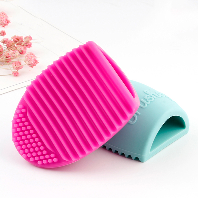 Makeup Brush Cleaning Tool