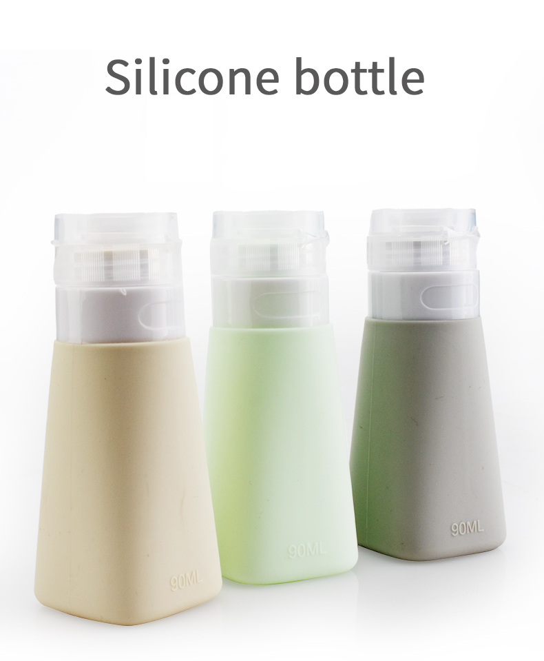 絞れるシリコンボトル