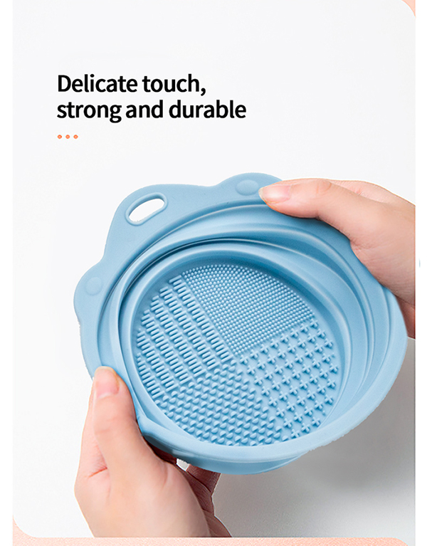 Foldable Silicone Makeup Brush Cleaner