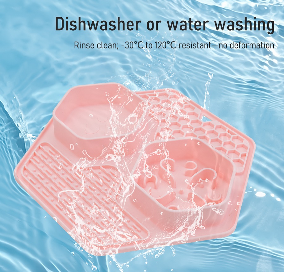 Tapete de silicone para alimentação de cães, que ajuda a diminuir a velocidade com que os cães comem.