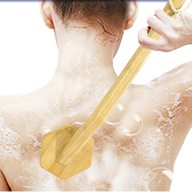 柄の長いシャワーブラシ