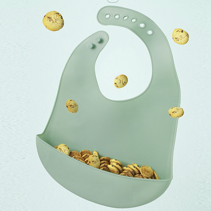 シリコン製ベビーバンダナ